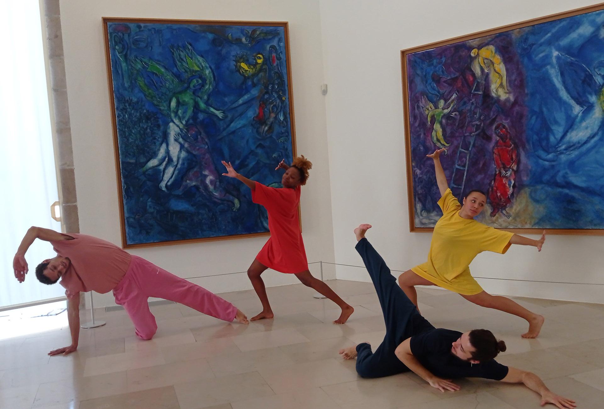 collectif Case, performance dansée, salle du Message Biblique. Nice, musée national Marc Chagall (c) Photo :DR/Mars aux Musées (c) ADAGP, Paris, 2021 