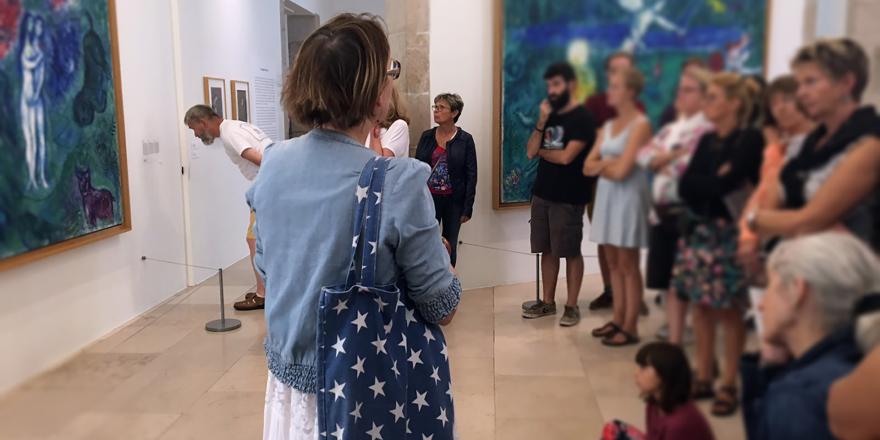 visite guidée, musée Chagall, salle du Message Biblique, Nice (c) ADAGP, Paris, 2021