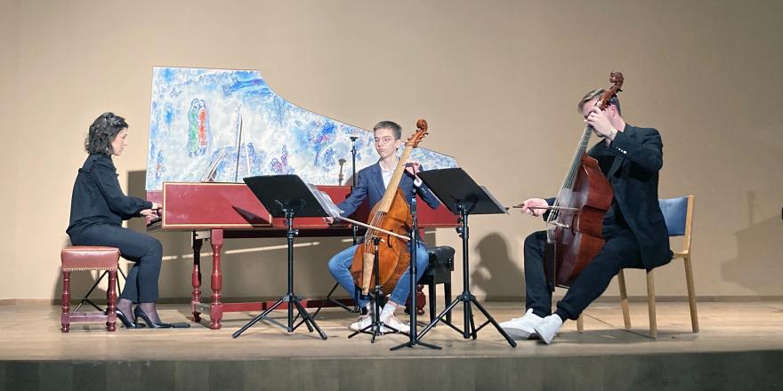 concert enseignement et élèves 1920*960