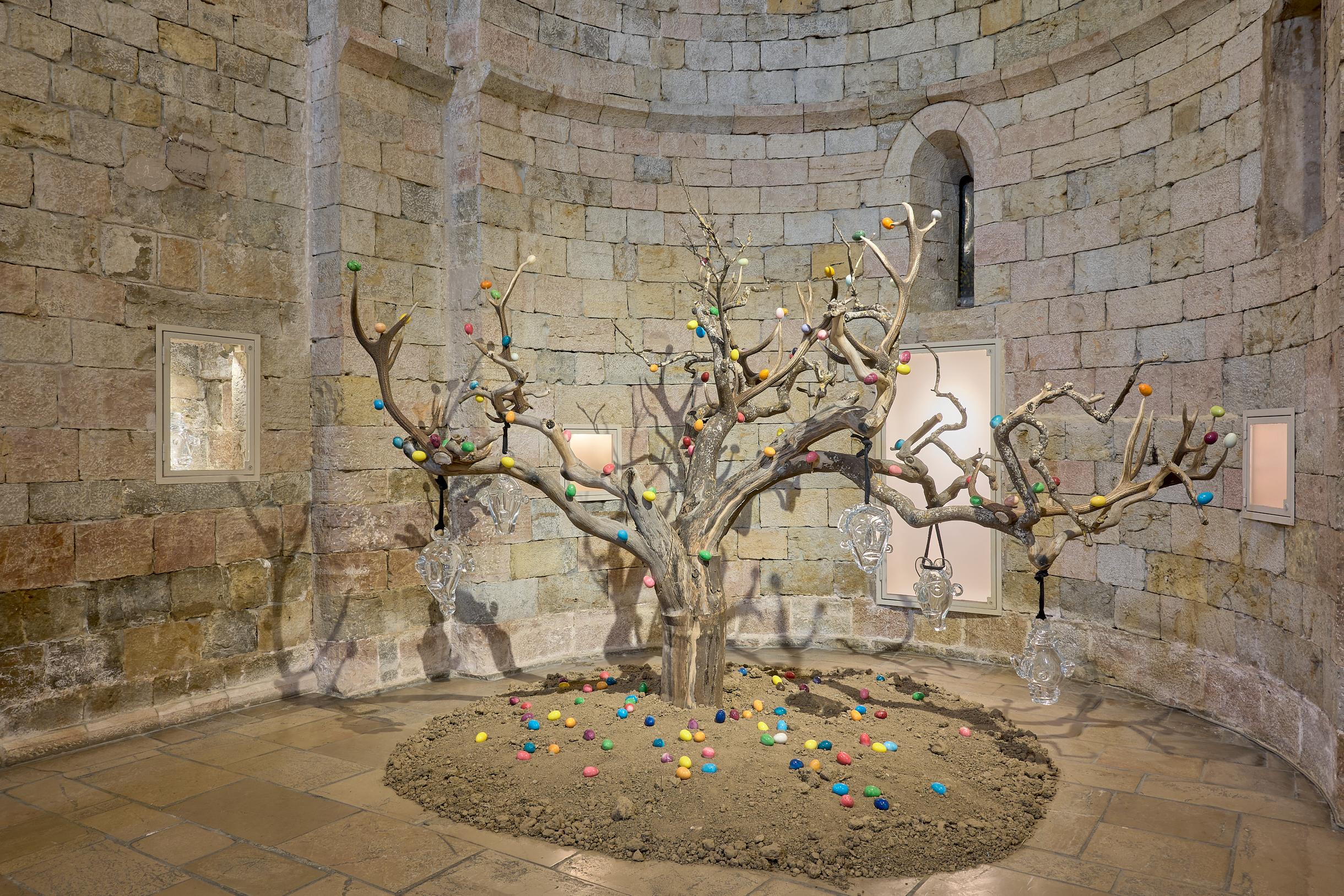 Survival tree, visuel pour l'exposition Pascale Marthine Tayou